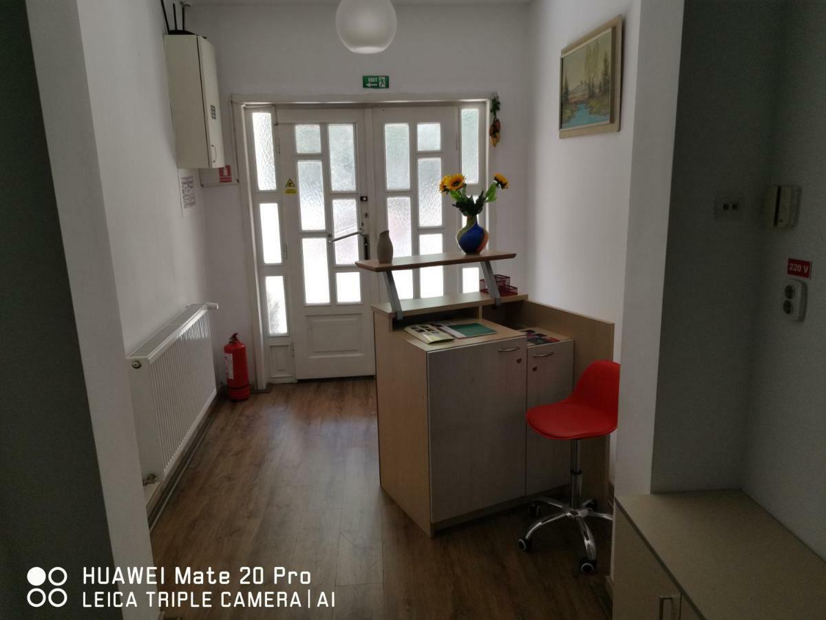 Enjoy Hostel Κλουζ-Ναπόκα Εξωτερικό φωτογραφία